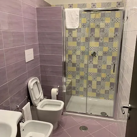 Le Stanze Di Santa Chiara 4* نابولي