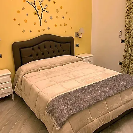 Bed and breakfast Le Stanze Di Santa Chiara 4*