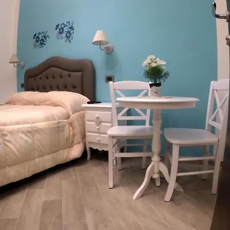 Le Stanze Di Santa Chiara Bed & Breakfast Napels
