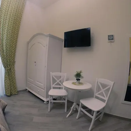 Le Stanze Di Santa Chiara ベッド・アンド・ブレックファスト ナポリ